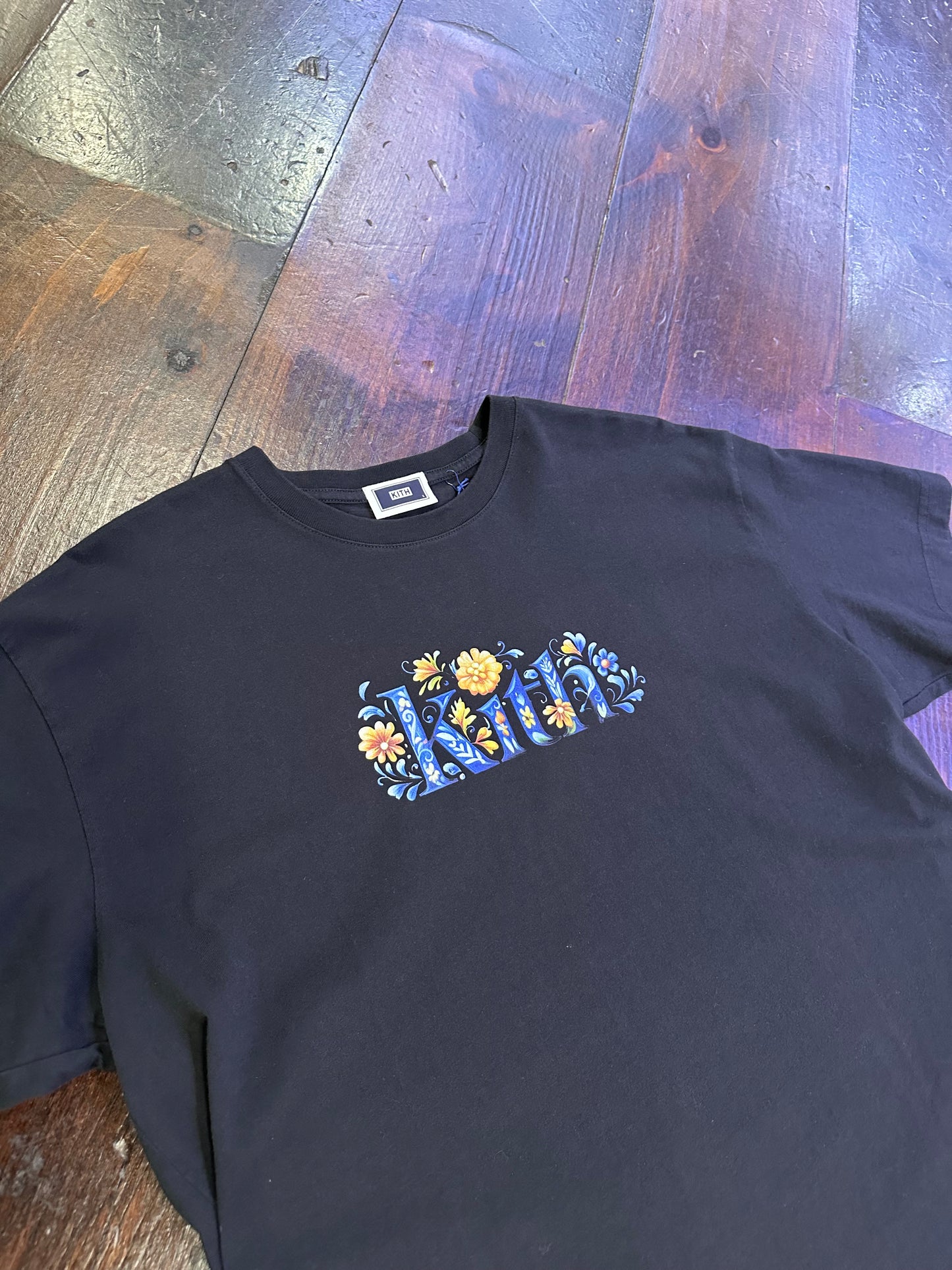 Kith T-Shirt “Floral Blk”