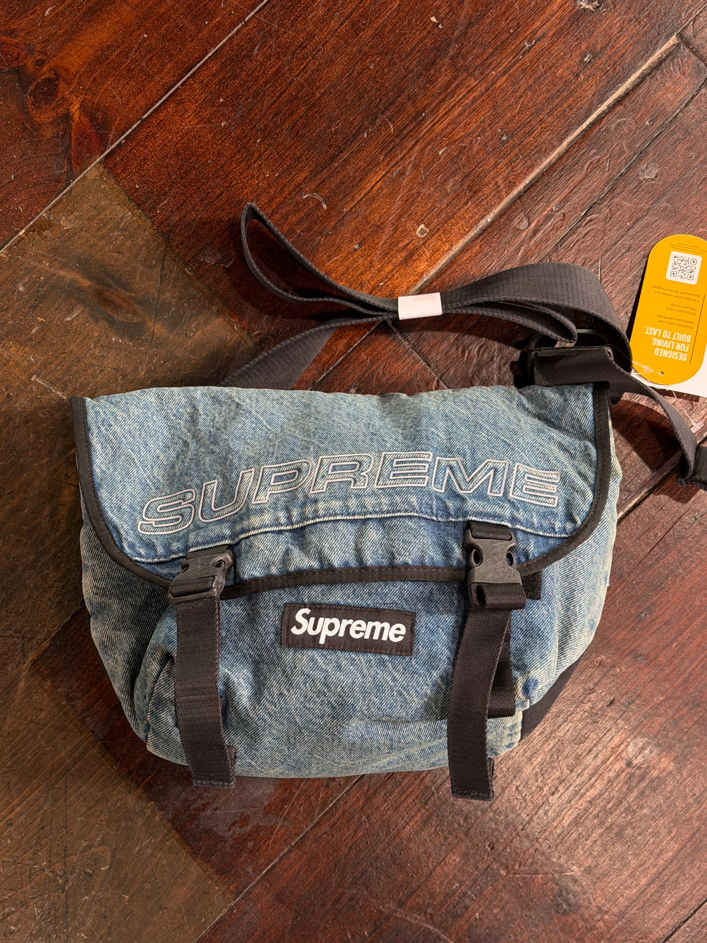 Supreme Messenger Bag “Denim”