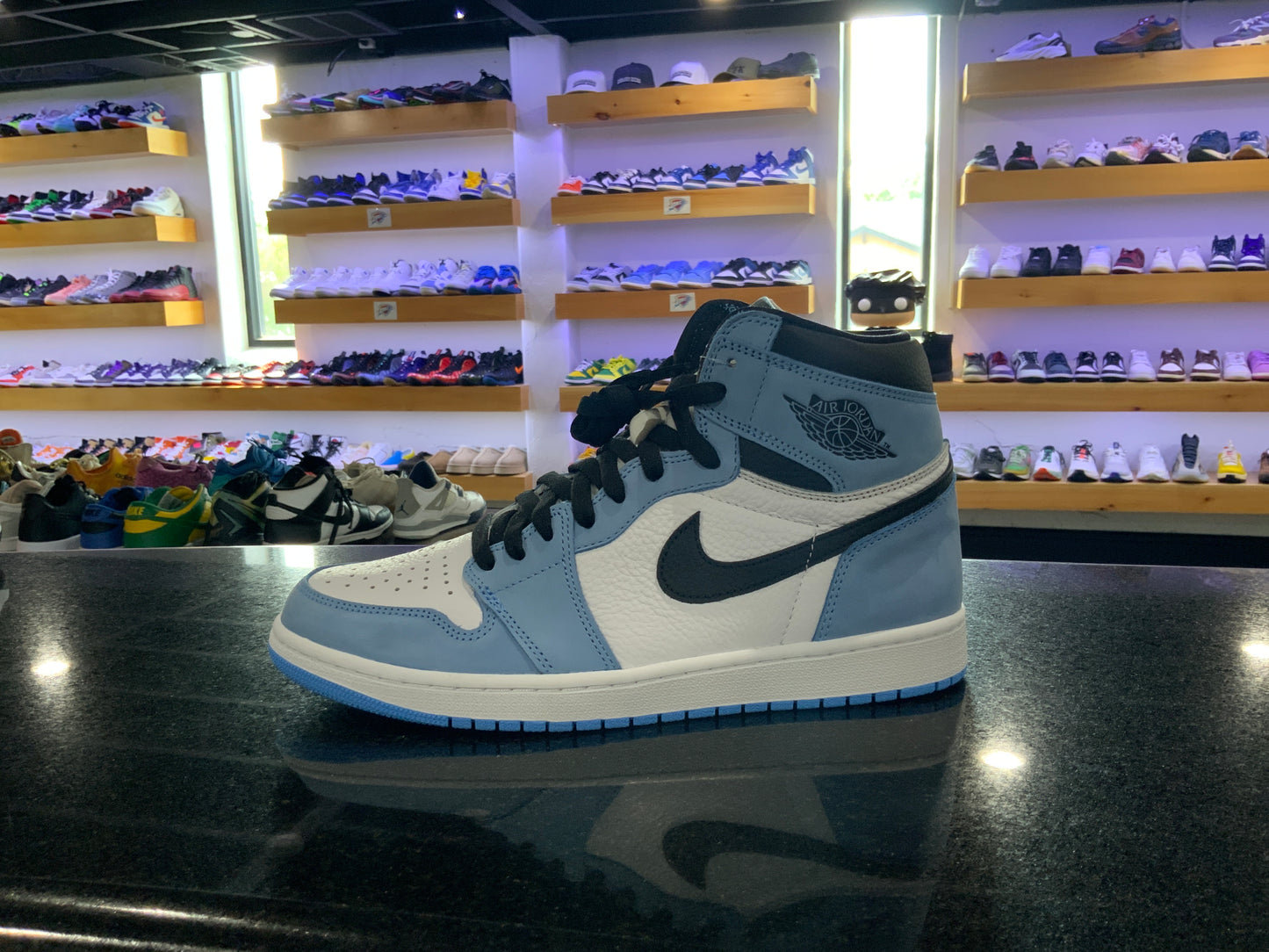 JORDAN 1 HIGH “UNC”