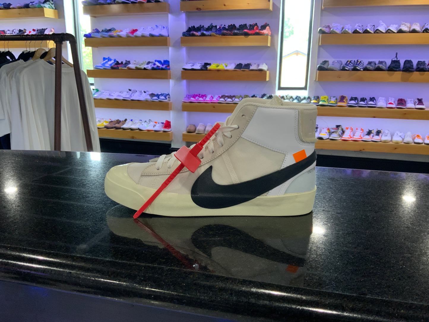 OFF WHITE BLAZER SAMPLE