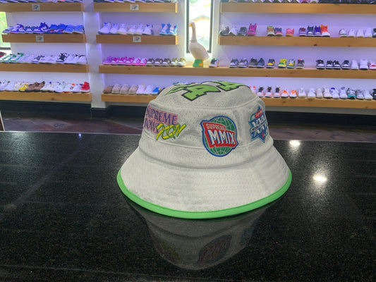 SUPREME MESH BUCKET HAT