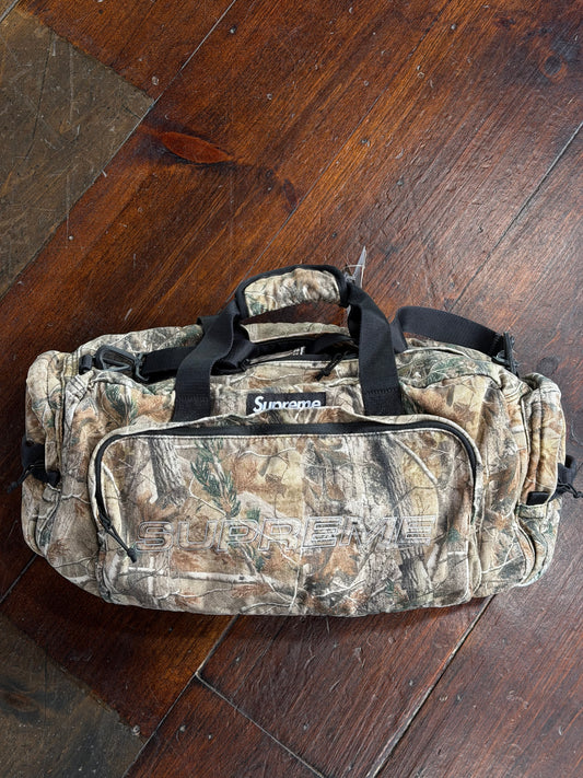 Supreme Duffle “CAMO”
