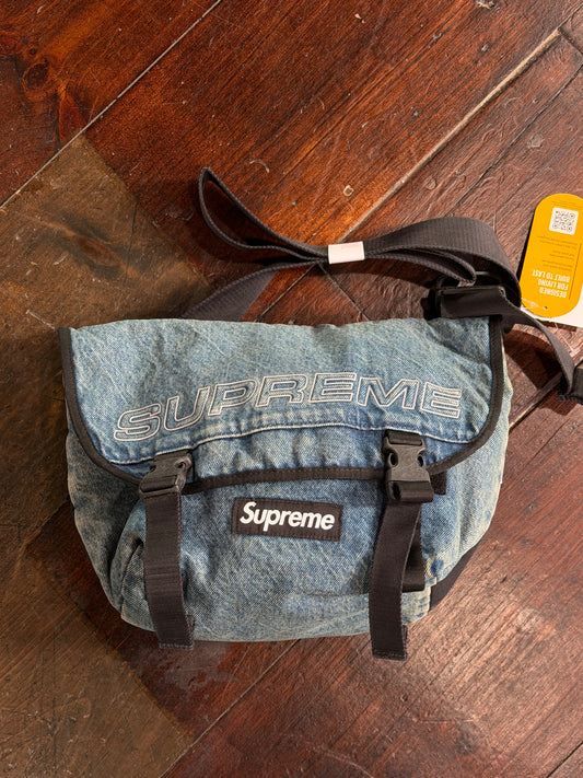 Supreme Messenger Bag “Denim”
