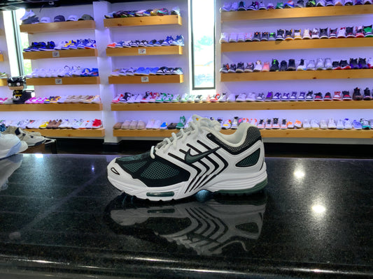 NIKE PEGASUS