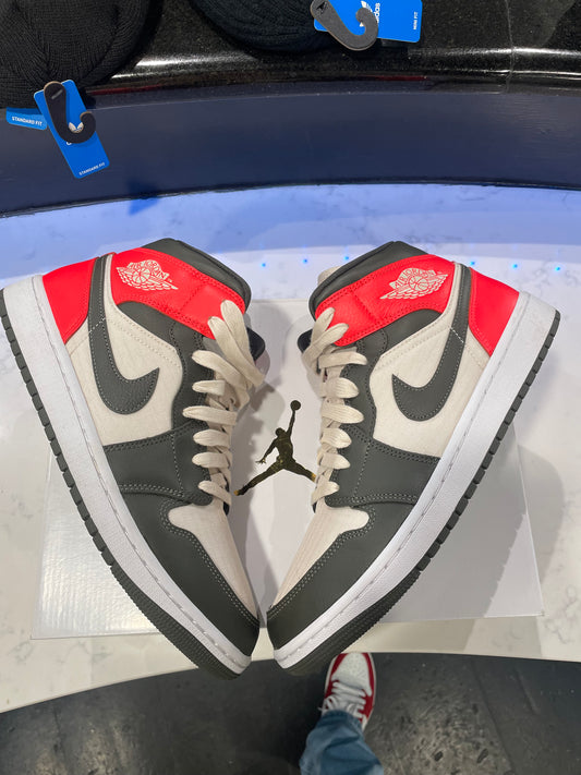 JORDAN 1 MID INFERED PRE-LOVED