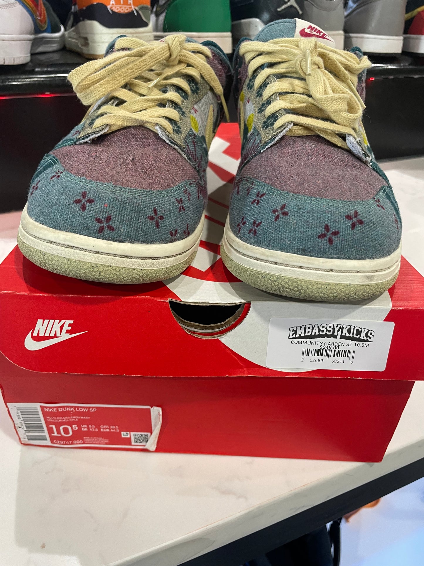 DUNK LOW GARDENS PRE-LOVED